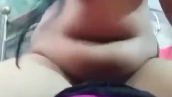 Desi Sexy Enjoys Showing Her Fully Nude Body videos