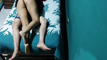 Indian Porn With Hindi Audio Sharing Bed With Indian Bhabhi videos