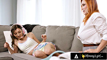 MOMMY'S GIRL - Gamer Maya Woulfe Pauses To Play With Stepmom Taylor Gunner's Pussy videos