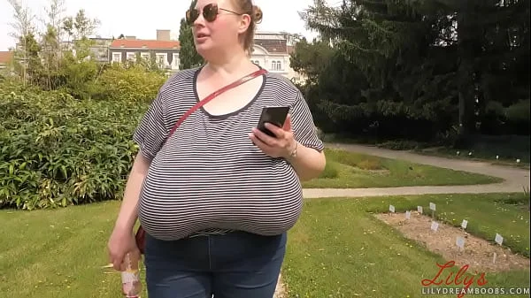 saggy tits no bra in public videos