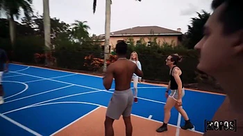 Milf Loves Balling And Teasing videos