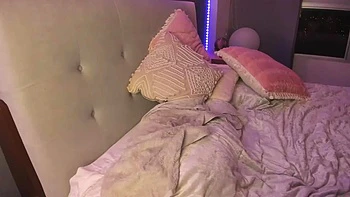 Cute Latina: Babe, Brunette  Solo Porn videos