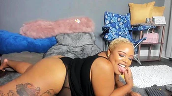 Fat BBW femdom mistress Madam masturbates: Big Ass, Fansly  Toy Porn videos