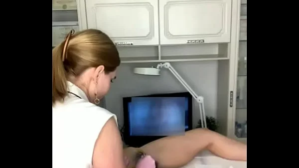 Depilation for a very sexy girl, during the procedure I got very wet, could I resist stroking her? videos