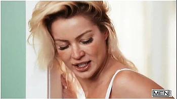 Thanksgiving Turns Into A Messy Threesome Featuring Drake Von, Foxy Alex And videos