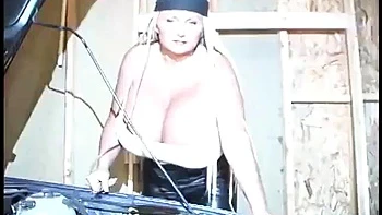 BB Gunns In The Car: Big Tits, Babe  Blonde Porn videos