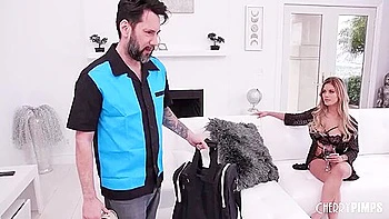 Watch Pleasing Tommy Pistols Video videos