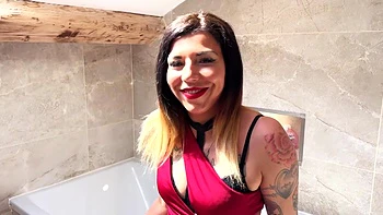 Baroness Faith knows how to reward... - Jacquie et Michel TV videos