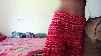 Desi Teenage 18+ Girl Fucking With Older videos