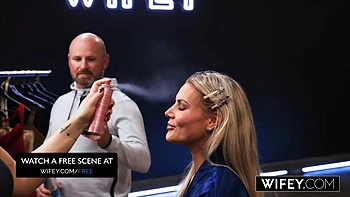 WIFEY Stunning Blonde Hotwife Cameryn Morie Gets Fucked By Another Man While Hubby Watches: Porn videos