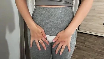 My Girlfriend Masturbates in Tight Leggings - Big Ass Latina Amateur Homemade POV videos
