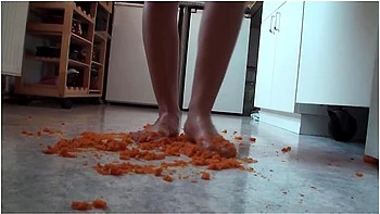 Crushing Girls videos