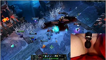 Omg! Playing With My Vibrator On The Highest Setting! League Of Legends #9 Luna - Gamer Girl videos