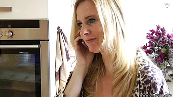 Fucking: Missonary, Hardcore  Amateur Porn videos