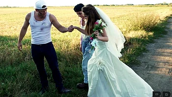 Una Fairy became a bride and had sex with two guys in a car. videos