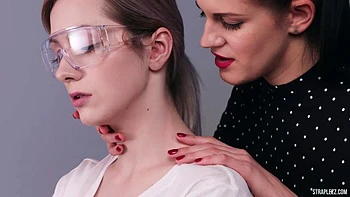 Lulya  Mia - Mia s Geek Crush: Blowjob, Doggy  Licking Porn videos