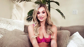 Two pornstars Blake Blossom and Nade Nasty are having a sensual sex session. videos