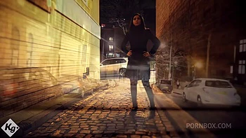 Latina Whore Catches The Attention Of A Horny Punter videos