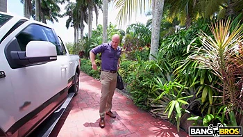 Hot Neighbor Wants Cum videos