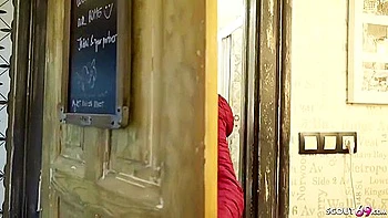 Tiefer Anal Fick Fuer Veronica Bei Strassen Casting videos