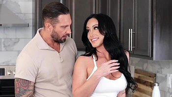 Jennifer White gets her pussy pounded in the kitchen. videos