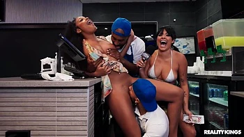 Dickdealer Don And Brianna Moores In Restaurant Threesome videos