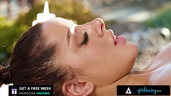 GIRLSWAY - Petite Vanna Bardot Gets Oiled Up By Resort Masseuse Jasmine Sherni - SPANISH SUBTITLES videos