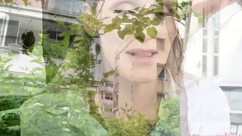 Linda Leclaire Wetting Jeans On The Street videos