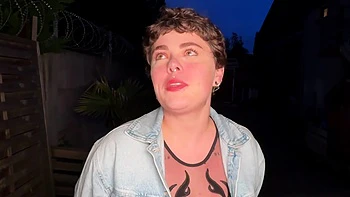 It's even... and especially double with Gigi! - Jacquie et Michel TV videos