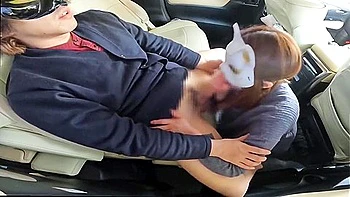 Married Woman Having Car Sex Next To Her Friends Car videos