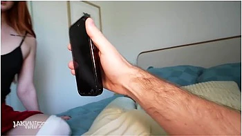 Petite Step-sis Cant Stop Taking Nude Photos - Scarlet Skies videos