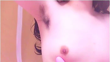 [training] Japanese Amateur With Armpit Hair Masturbates With Toys[homemade] videos
