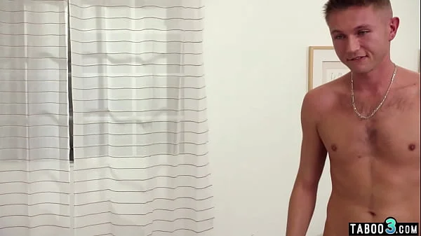 Busty mature stepmom Alura Jenson surprising her jailbird stepson with anal videos