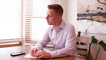 Ada, 26, is hungry for something new... - Jacquie et Michel TV videos