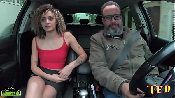 ela acabou de fazer 18 anos e entrou na carona do ted fran oliver videos