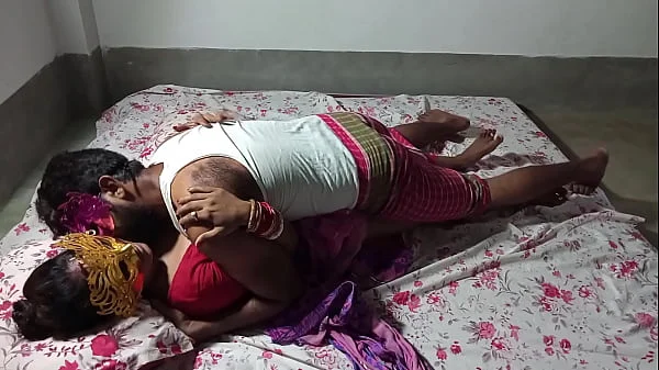 बीमार मालकिन को राजू नौकर ने मालिश करने के बाद चोदा videos