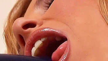 Jamie Lynn Is A Busty Girl Who Is Having A Solo Masturbation videos