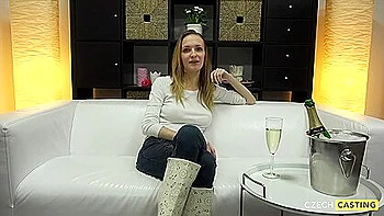 Veronika (0105) videos