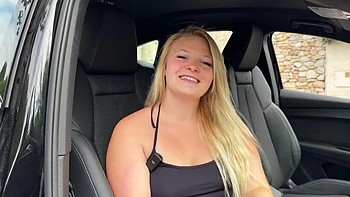 Stella, 29, shares a man with two other naughty girls! - Jacquie et Michel TV videos