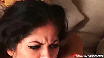 Exotic-looking Brunette Enjoys Passionate Banging With Evie Delatossa videos