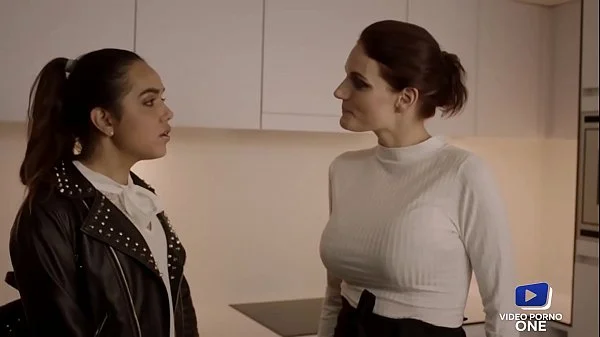 Mariska, aime pimenter sa vie sexuelle avec son mari videos