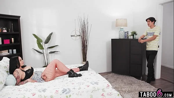 Busty teen stepsister Payton Preslee wanted to crash at bachelors pad videos