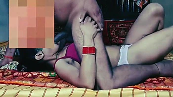 Apni Biwi Ko Chod Diya Garam Kar Ke videos