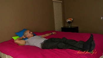 Milf Charlotte Davis sucks cock. videos