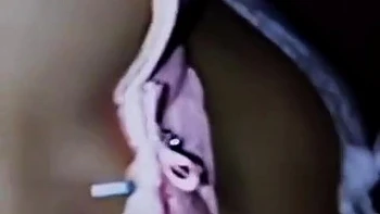 Hsband Ny Rat Ko Sone Sy Phle Ley Meri Chut K Maze videos