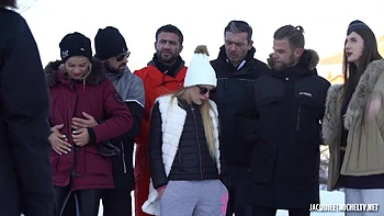 Lia, a very enterprising naughty girl... - Jacquie et Michel TV videos