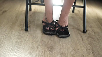 Shoe Dangling videos