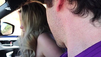 Babe Hitchhiking Picked Up For Amateur Casting videos