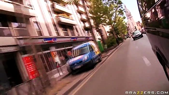 A Pornstars Trip To Paris - Keiran Lee, Nikita Bellucci And Angell Summers videos