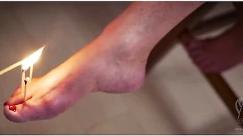 Wonder Woman Vs Gremlin 3 - Christina Carter videos